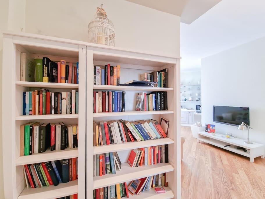 Apartament Charme On The River - City Center Werona Zewnętrze zdjęcie